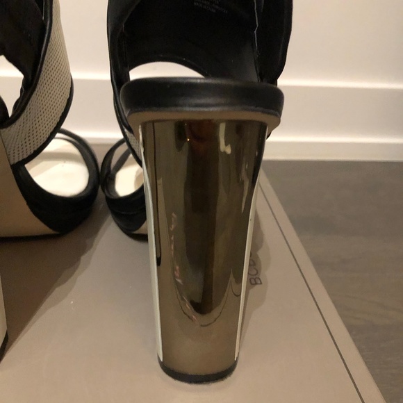BCBG Maxazria Jovian Colour Block Heels - US 7.5 - Picture 6 of 6